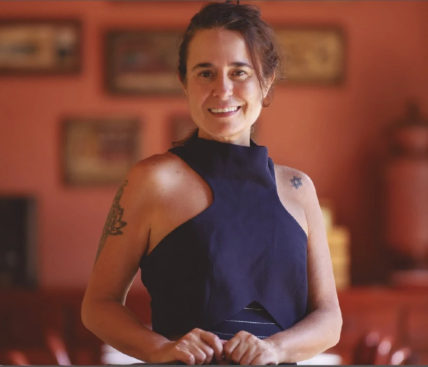 Ana Bueno